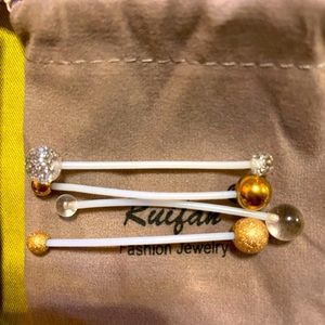 Belly Jewelry. 4 pc. New and very comfortable.